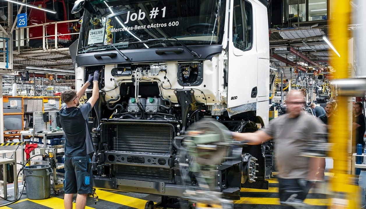 Production commences on eActros 600