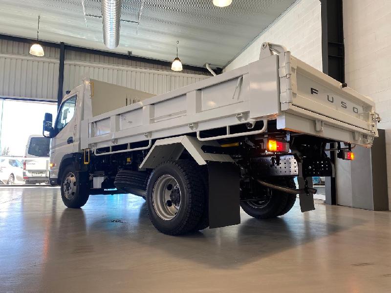 2024 Fuso Canter 815 