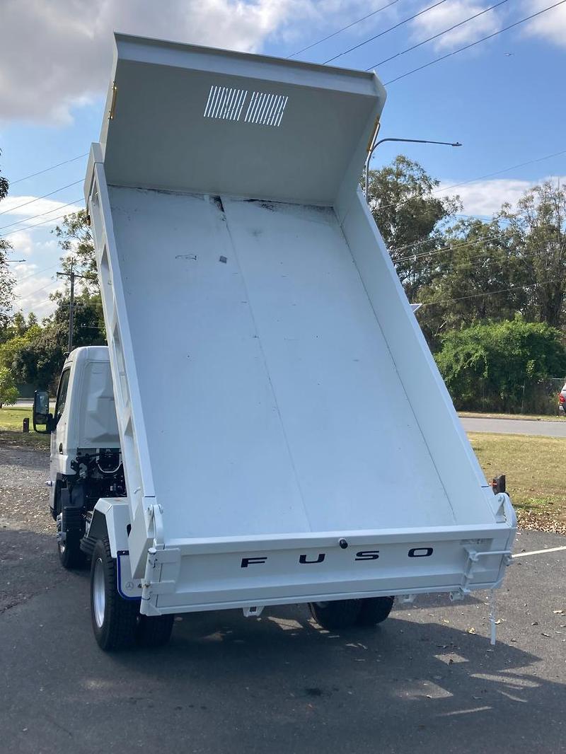 2025 Fuso Canter 815 Tipper 