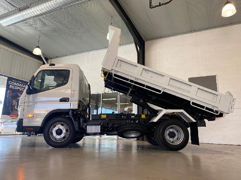 2024 Fuso Canter 815 