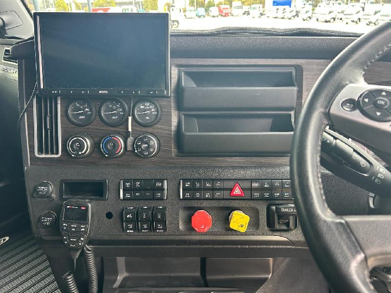 2020 Freightliner Cascadia 