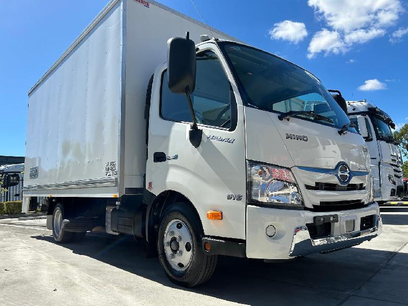 2022 Hino 300 616 Hybrid