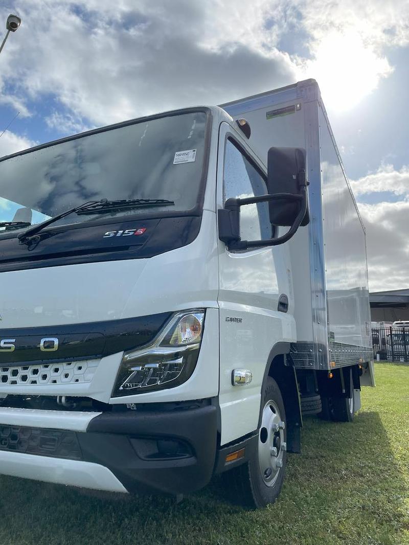 2025 Fuso Canter 515 