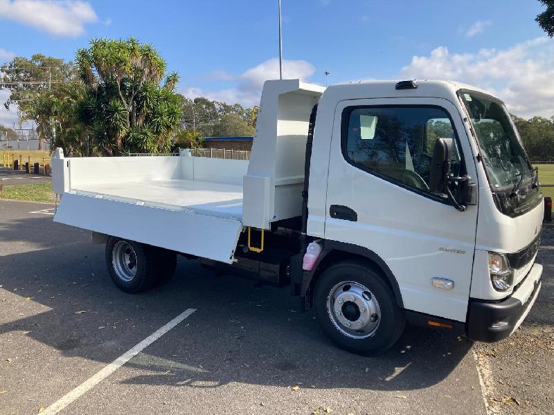 2025 Fuso Canter 815 Tipper 