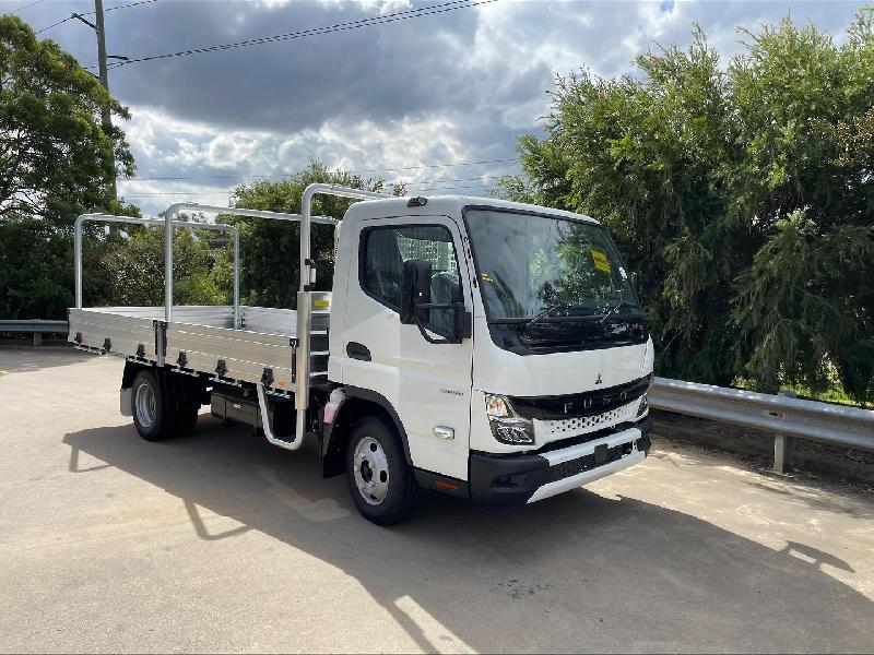 2025 Fuso Canter 515