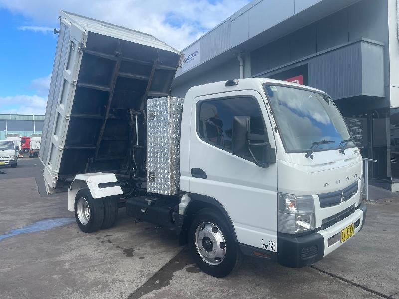 2019 Fuso Canter 815