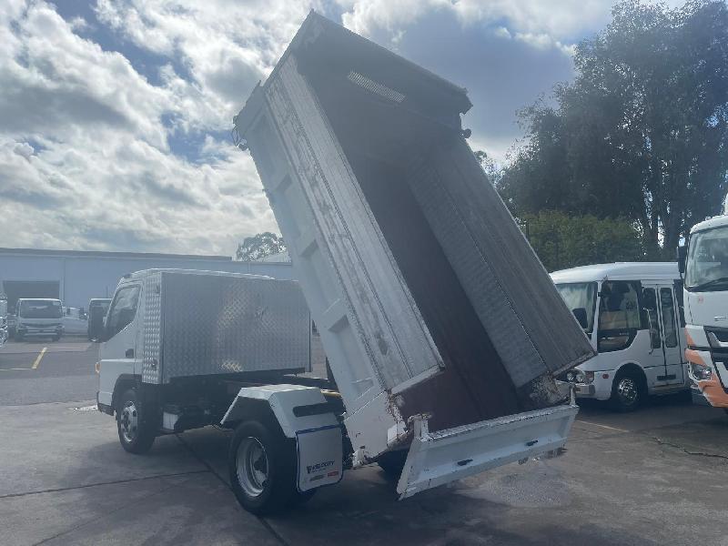 2019 Fuso Canter 815 