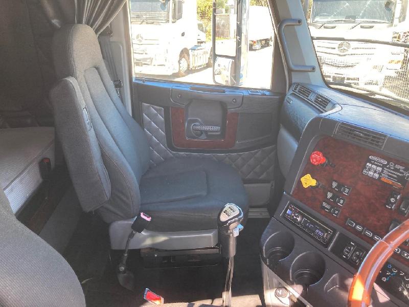 2012 Freightliner Coronado 122 