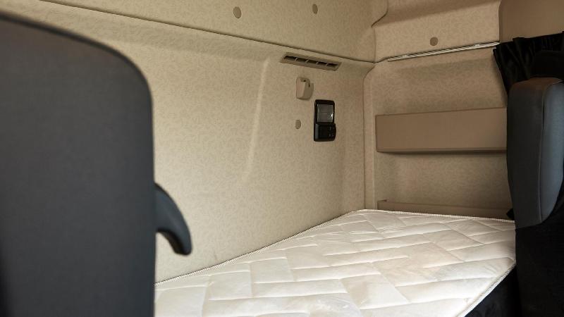 2024 Mercedes-Benz Actros MP5 2646 LS/33 6x4 MB9147 Arctic White