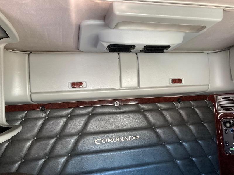 2012 Freightliner Coronado 122 