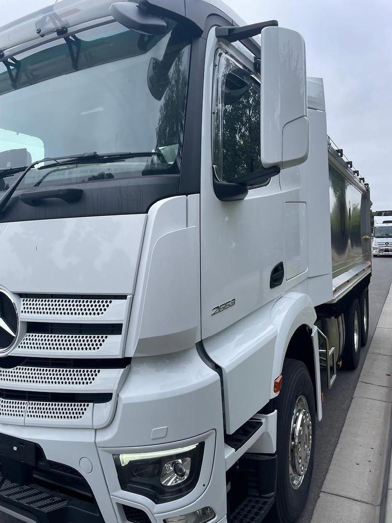 2024 Mercedes-Benz Actros 
