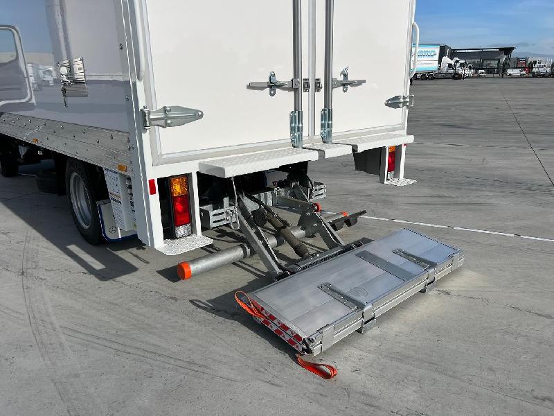 2024 Fuso Canter 515 