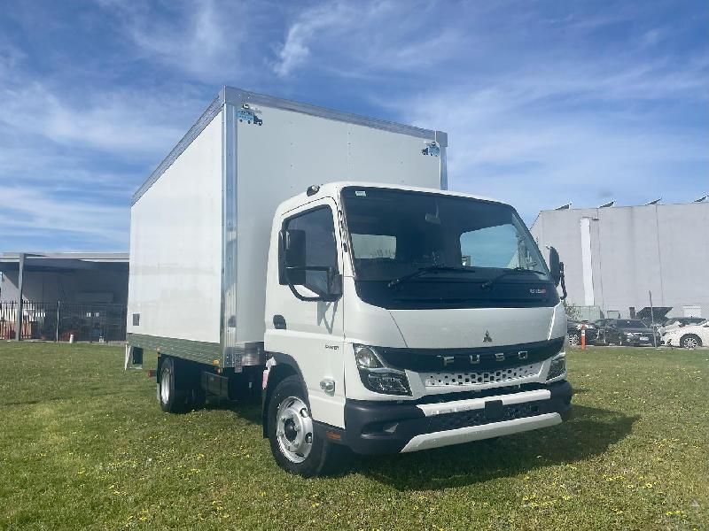 2024 Fuso Canter 815 
