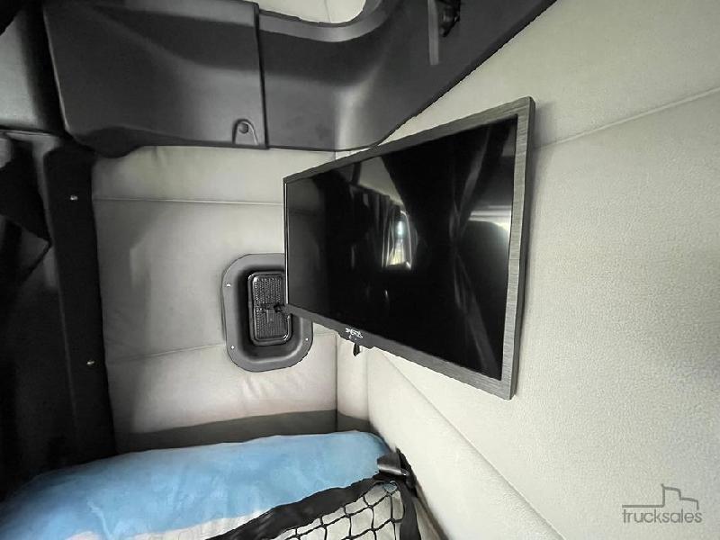 2023 Freightliner Cascadia 116 