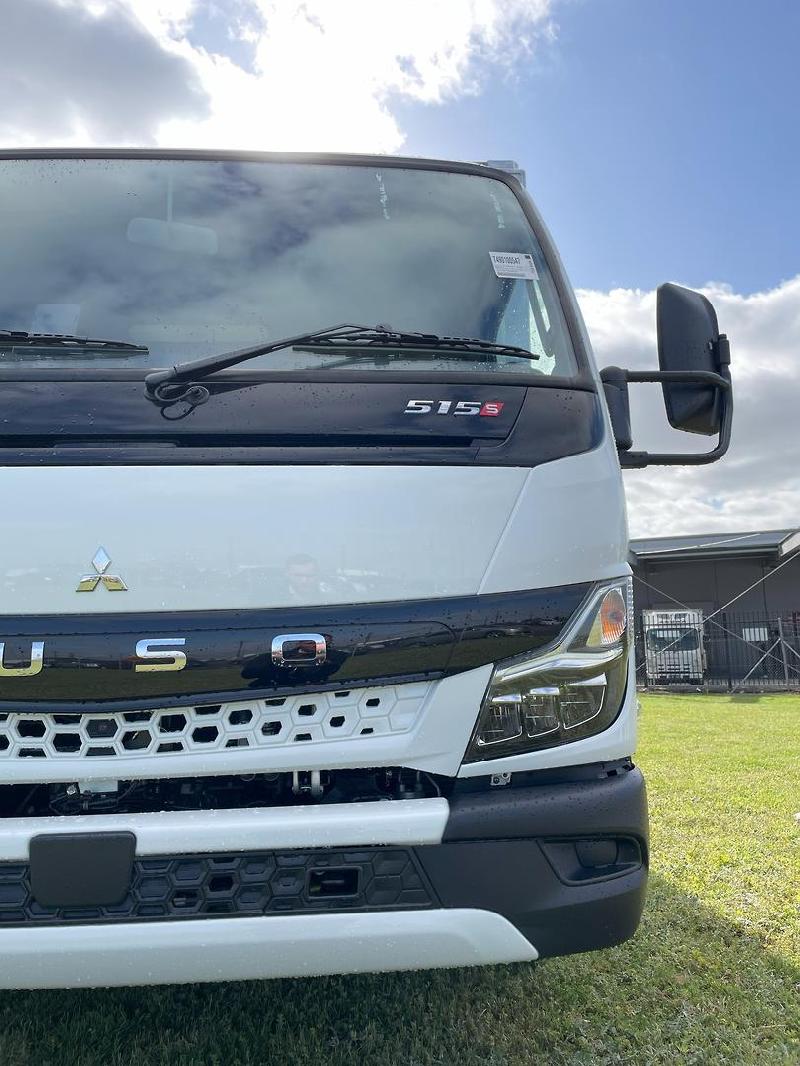 2025 Fuso Canter 515 