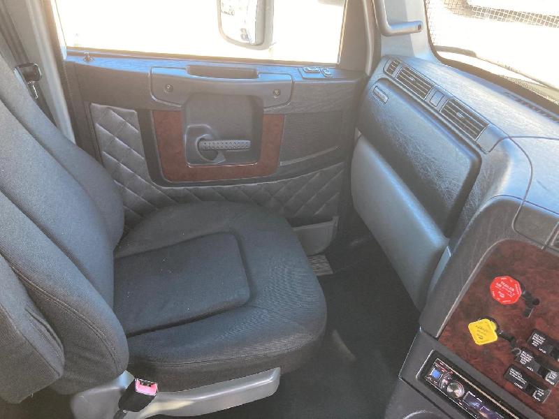 2012 Freightliner Coronado 122 
