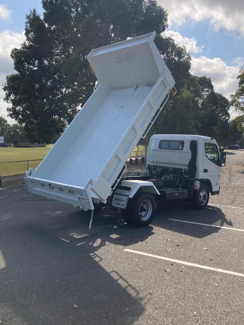 2025 Fuso Canter 815 Tipper 