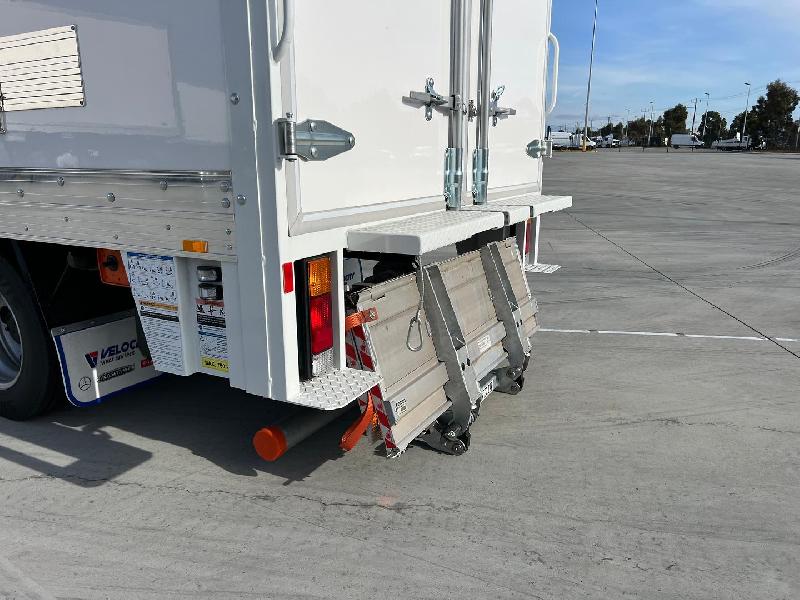 2024 Fuso Canter 515 