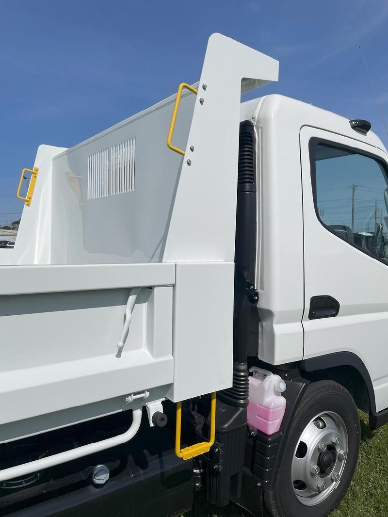 2024 Fuso Canter 815 