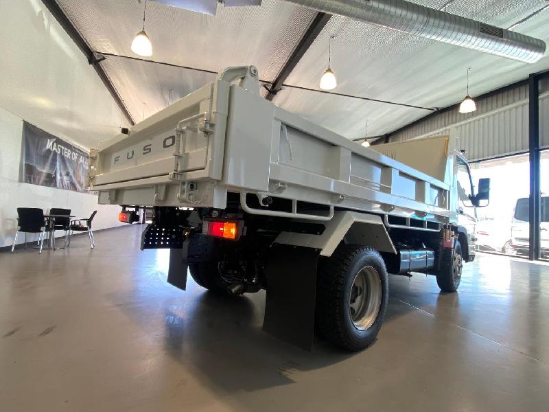 2024 Fuso Canter 815 