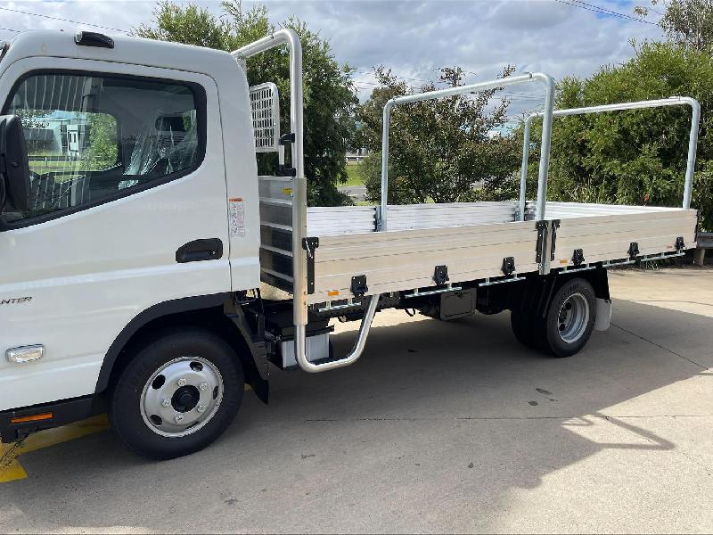 2025 Fuso Canter 515 