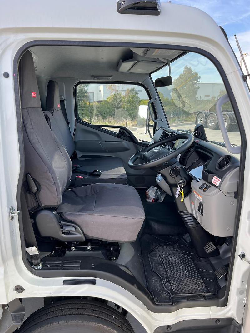 2024 Fuso Canter 515 