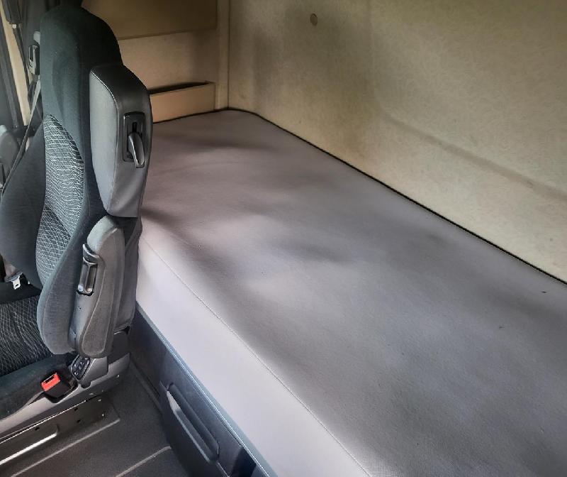 2018 Mercedes-Benz Actros 2763LS 