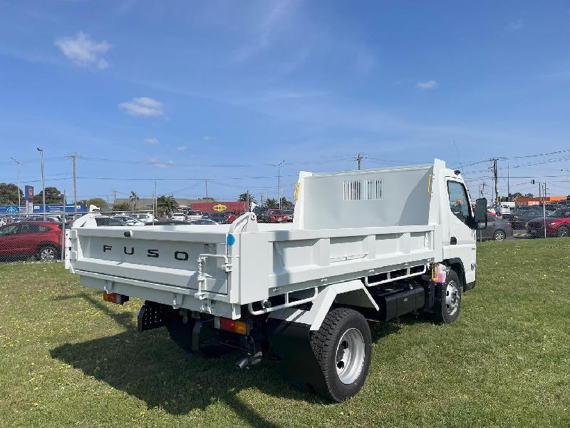2024 Fuso Canter 815 