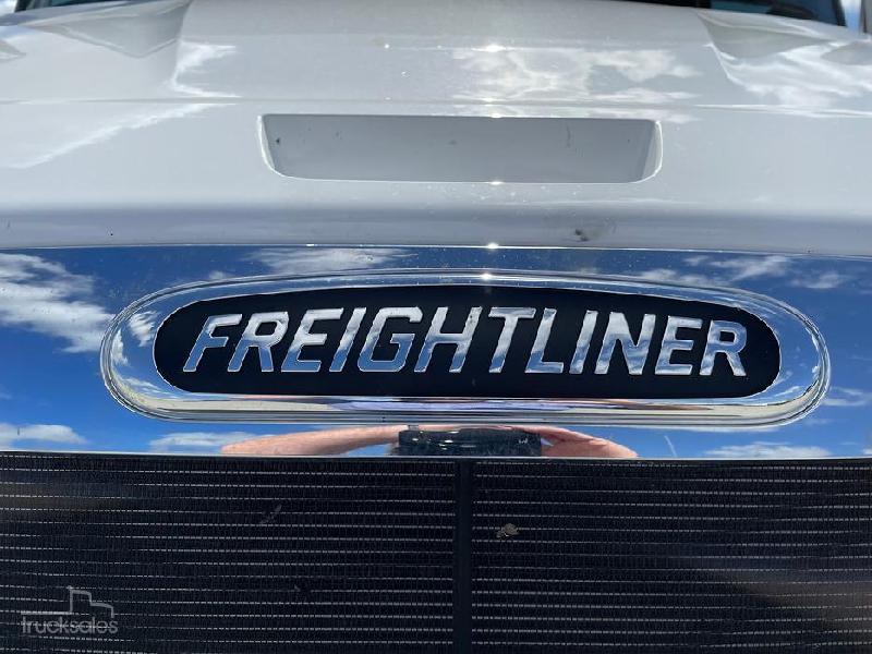 2023 Freightliner Cascadia 116 