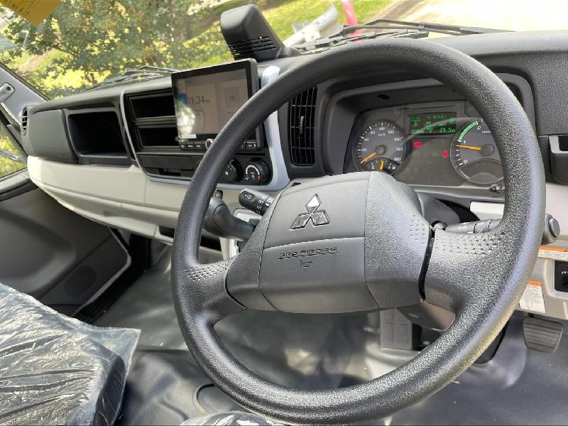 2025 Fuso Canter 515 