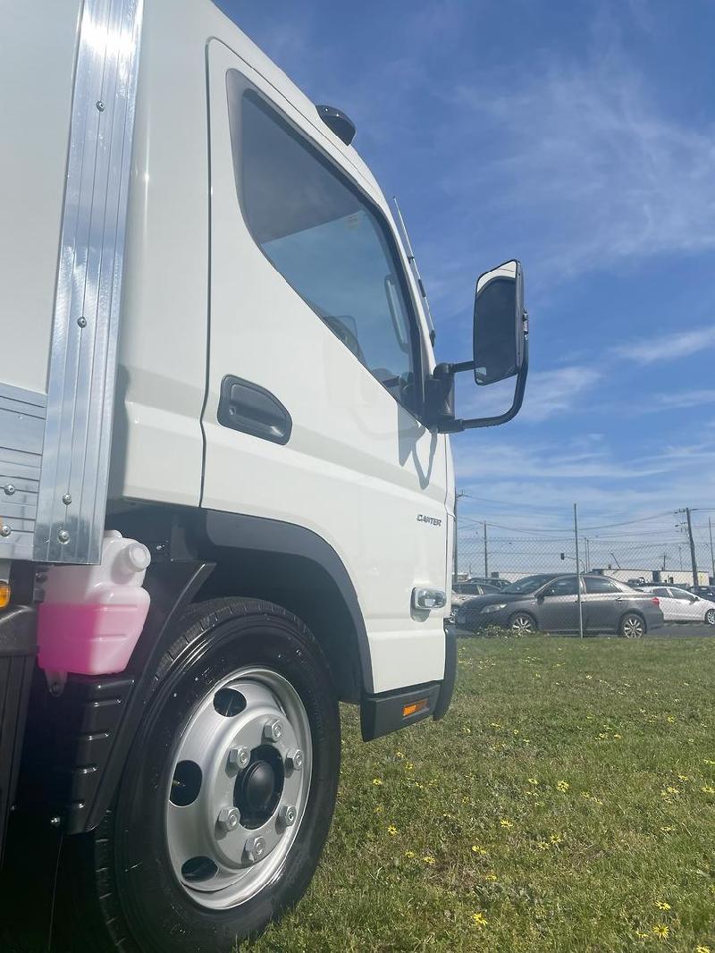 2024 Fuso Canter 815 
