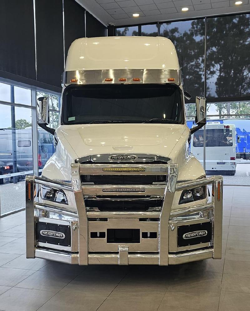 2024 Freightliner Cascadia 126