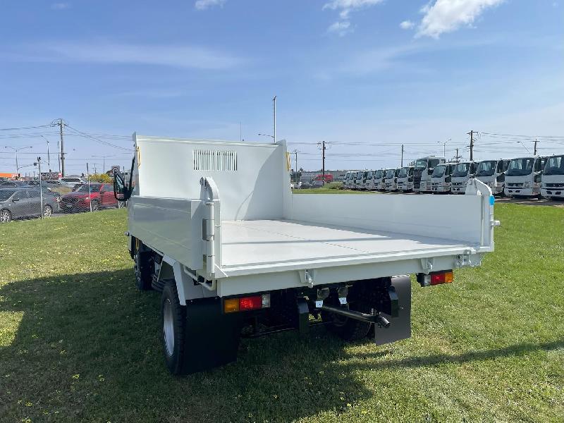 2024 Fuso Canter 815 