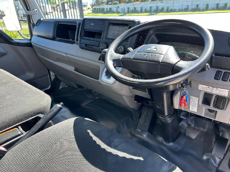 2018 Fuso CANTER 515 