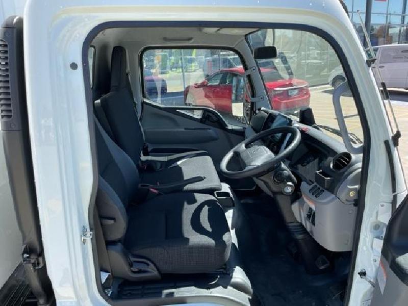 2024 Fuso Canter 515 