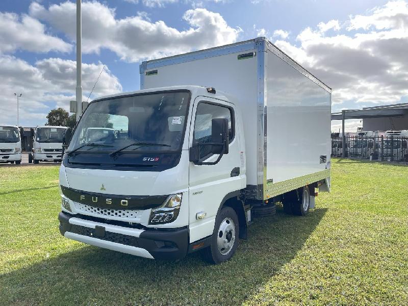 2025 Fuso Canter 515 
