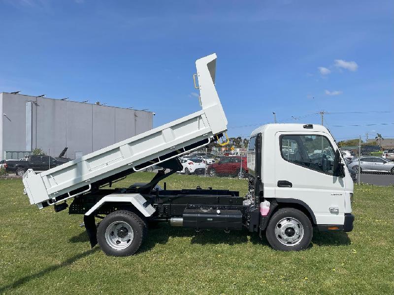 2024 Fuso Canter 815 