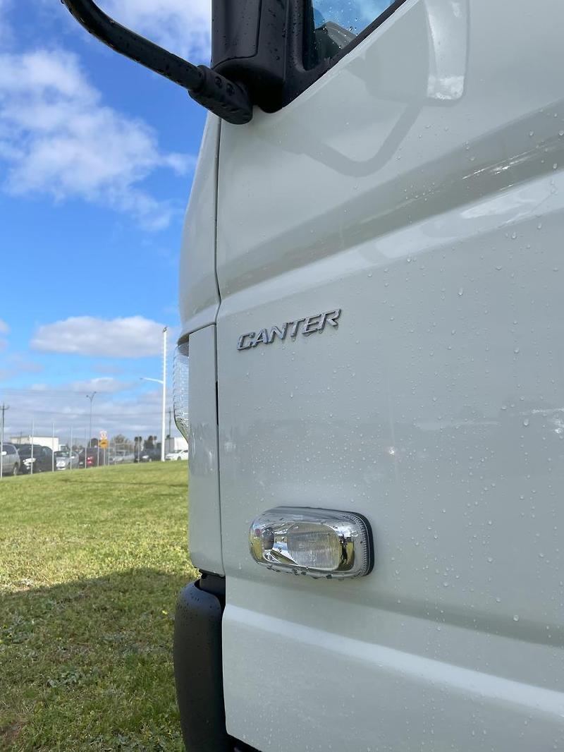 2025 Fuso Canter 515 