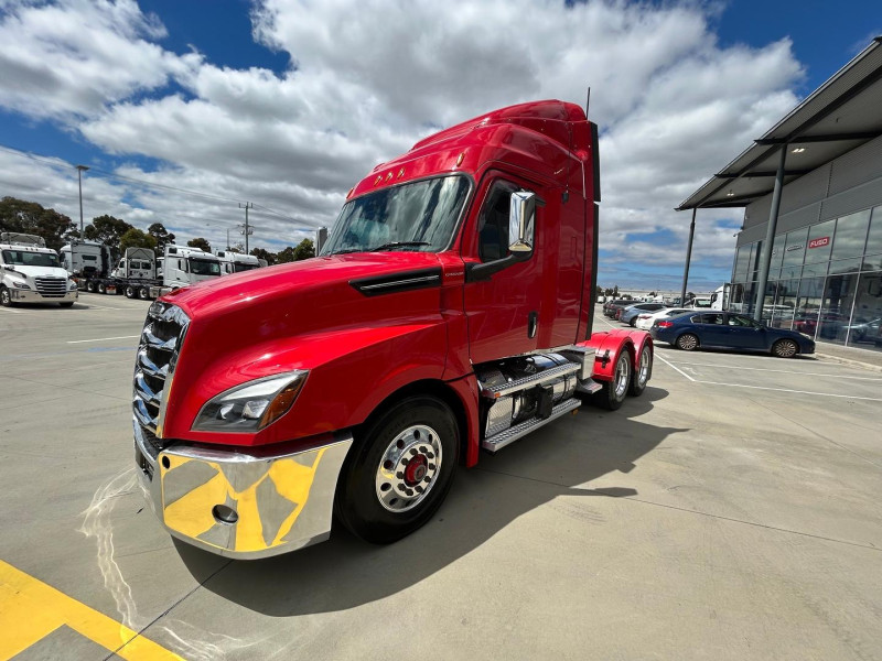2021 Freightliner Cascadia 126 36 XT bunk 