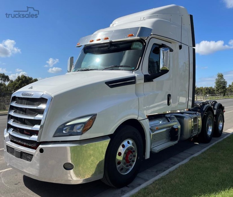 2025 Freightliner Cascadia 126 