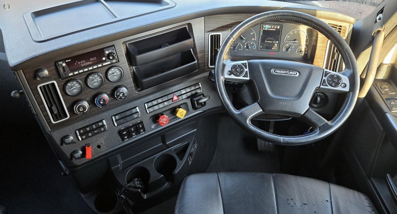 2022 Freightliner Cascadia 126 12 SPEED DETROIT DT12 AUTOMATED MANUAL TRANS 