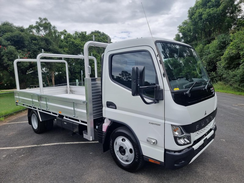 2025 Fuso Canter 515