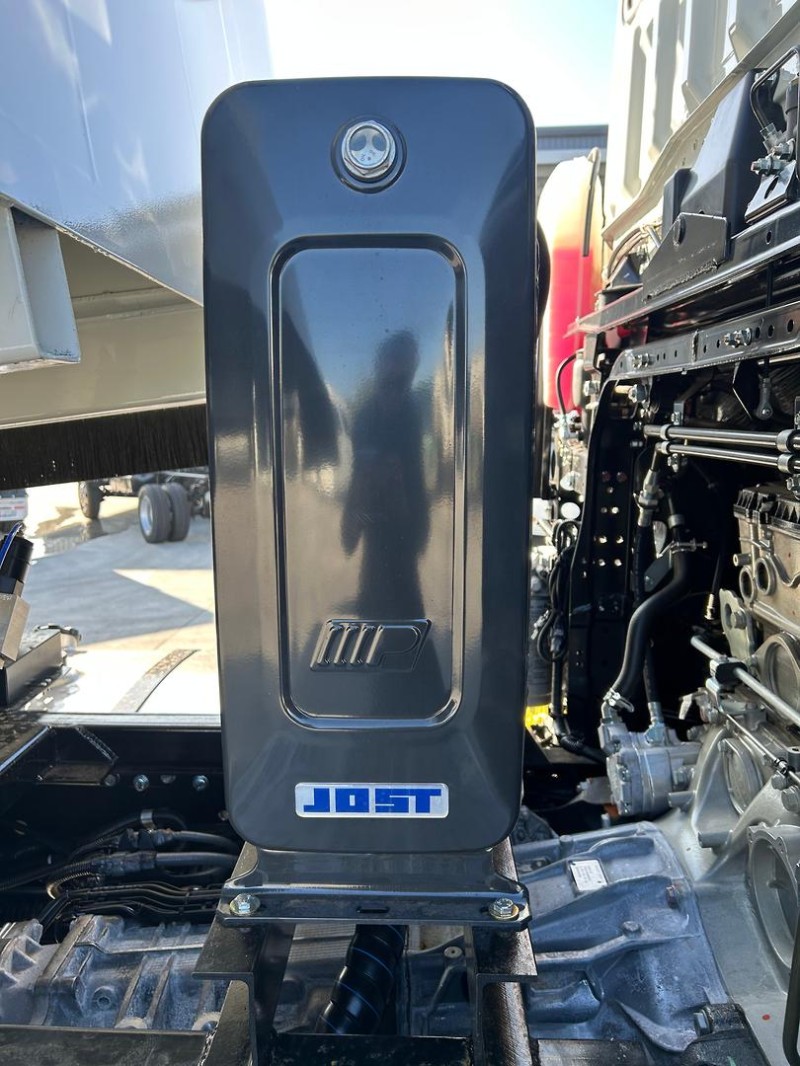 Velocity Truck Centers Australia