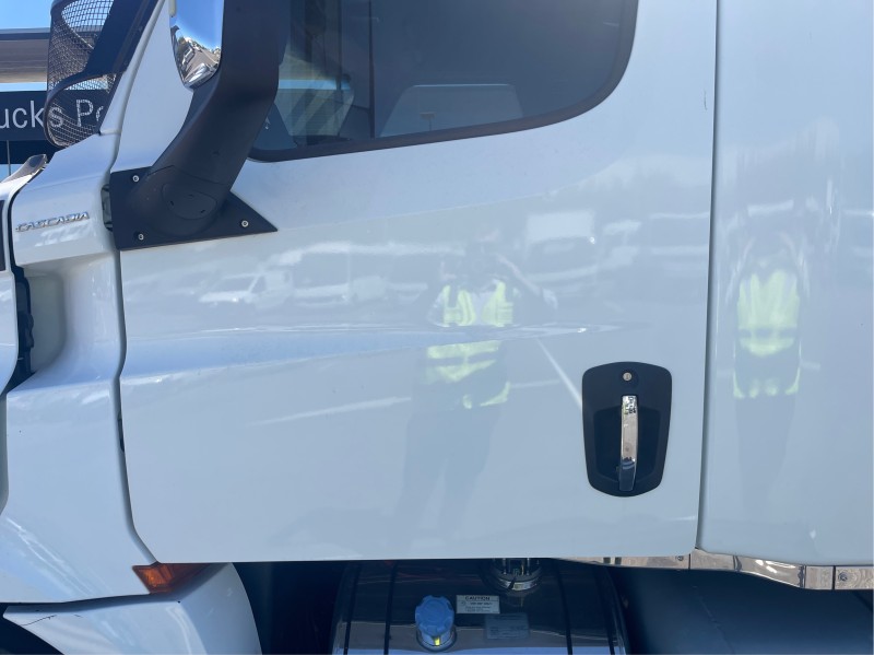 2022 Freightliner Cascadia 126 2022 FREIGHTLINER 126 CASCADIA PRIME MOVER 