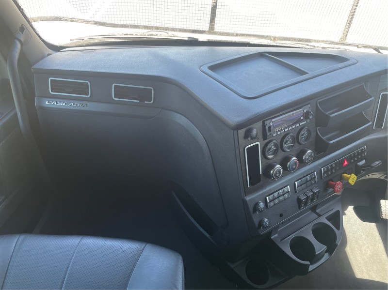 2022 Freightliner Cascadia 126 2022 FREIGHTLINER 126 CASCADIA PRIME MOVER 