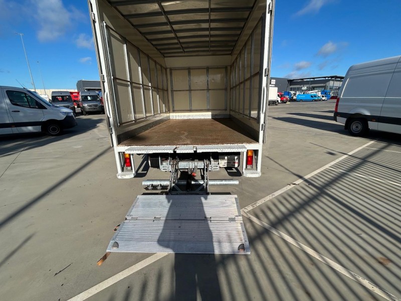 2021 Fuso Canter 515 Box Truck AUTO 