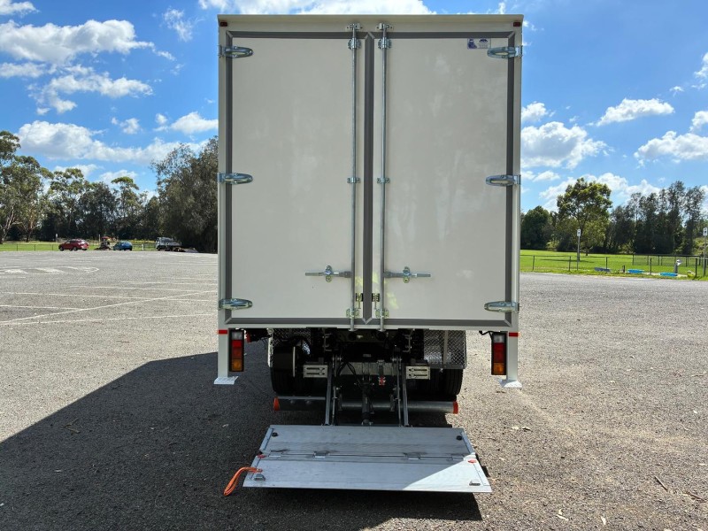 2025 Fuso Canter 615 Car or Light Truck Licence rating available 