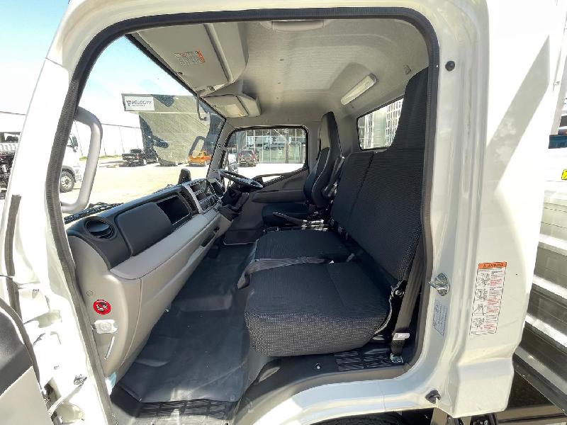 2023 Fuso Canter 515 