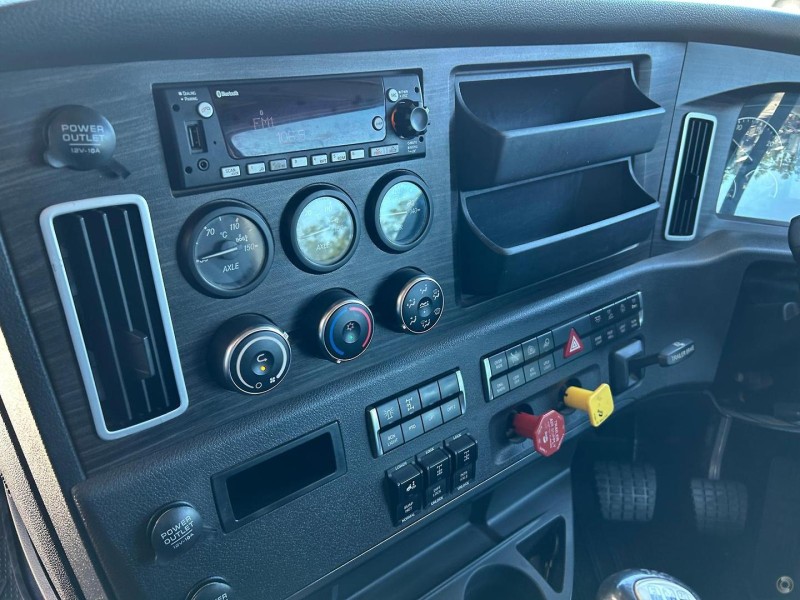 2021 Freightliner Cascadia 126 145T and Twin Bunks and Workshop Inspected 