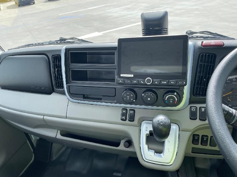 2025 Fuso CANTER 515 Narrow Cab 3 Pallet Fridge 